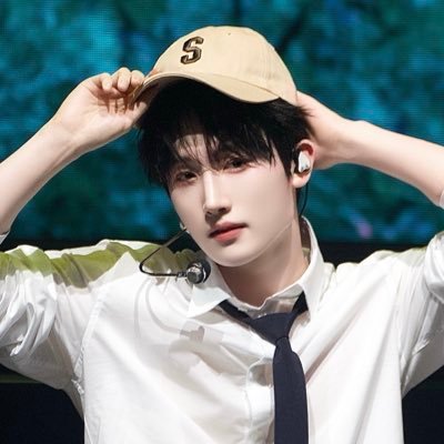 𝘽𝙚𝙨𝙞𝙙𝙚