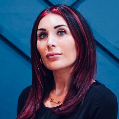 @LauraLoomer