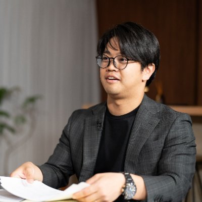 弁護士　松坂拓也