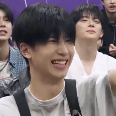 ウィ〜の虜🦦@イェチャン