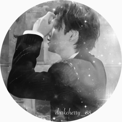 𝕕𝕒𝕣𝕜𝕔𝕙𝕖𝕣𝕣𝕪(카나)🐻❤️