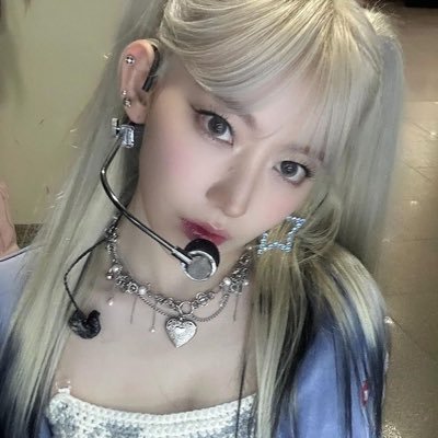 ✩