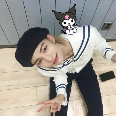 사에. . .🥟❣️👑🍓