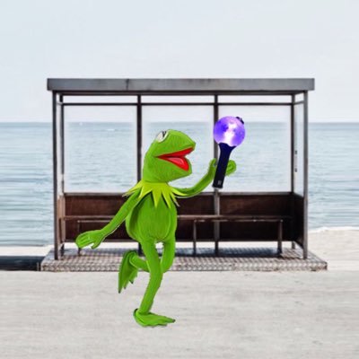 ꮇꭼꭵ ⁷ ⟭⟬E ARE B⟬⟭CK💜