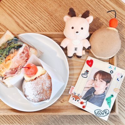 ばんび🦌︎🍔 ︎︎︎︎︎໒꒱