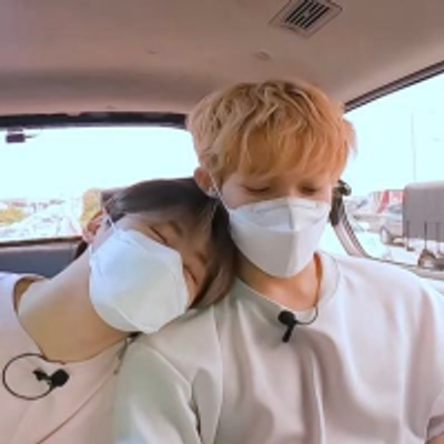 くろ︎︎︎ ︎︎