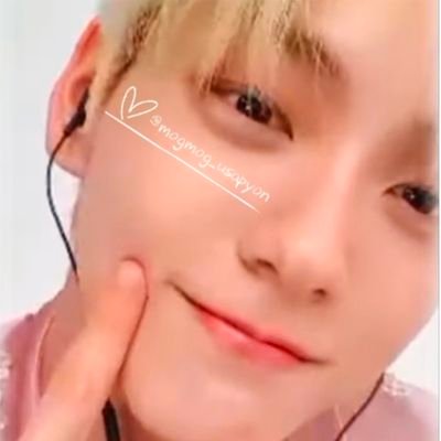 𝓪𝔂𝓪 🐰 ༘♡ ⋆｡˚