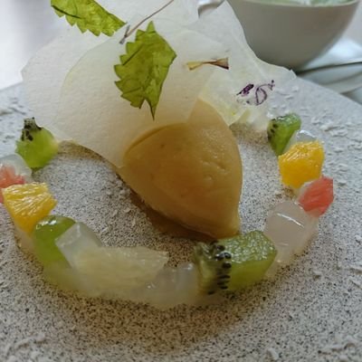 どにちげつdonichigetsu土日月