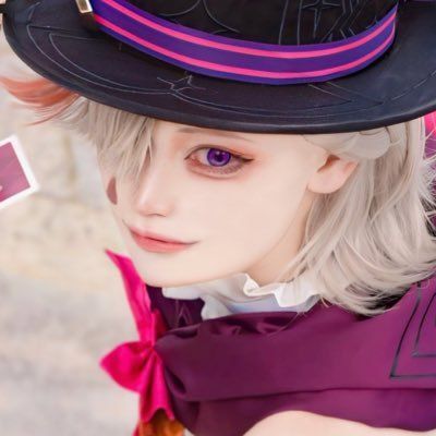 紫蘭☂️✧̣̥̇‧✦