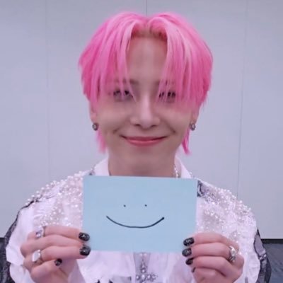 ピンクベリー💙🦊