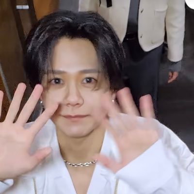 な（固ツイ必読）