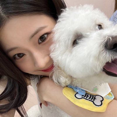 R . 🐈‍⬛⸒⸒⸒