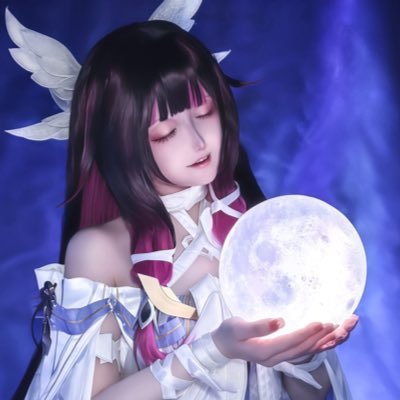 あまがみしあたー🎬/•᷅•᷄\୭ (甘守あまり)