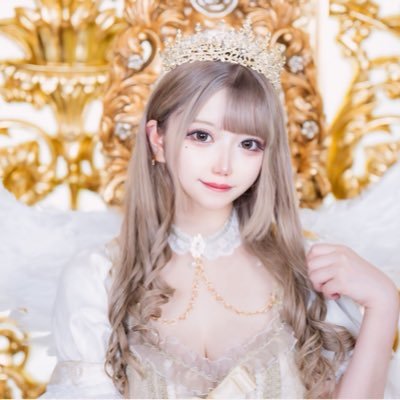 Hカップのレズ友達 (むちむち学校)