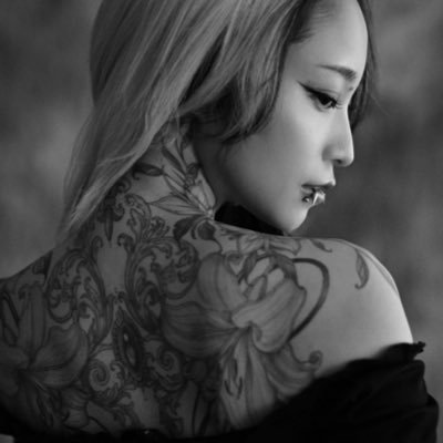 傷つけ愛 (キヅキ)