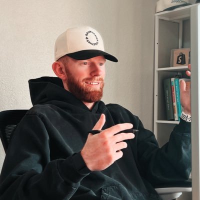 Samuel Thompson 🥽