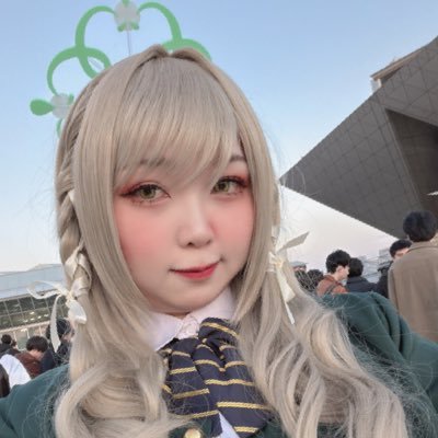 月宮桜🌸 (Tsukimiya Sakura)